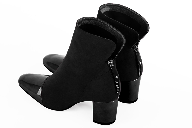 Gloss black women's ankle boots with a zip at the back. Square toe. Medium block heels. Rear view - Florence KOOIJMAN